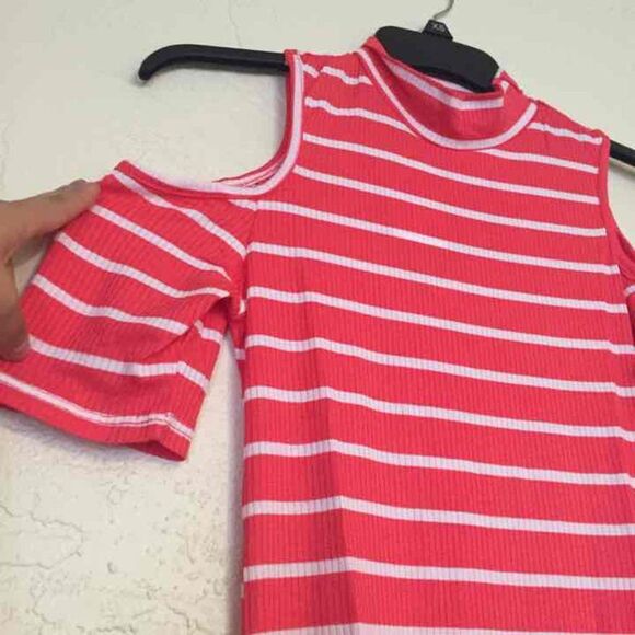 NWT S pink and white striped cold shoulder dress - Picture 3 of 3